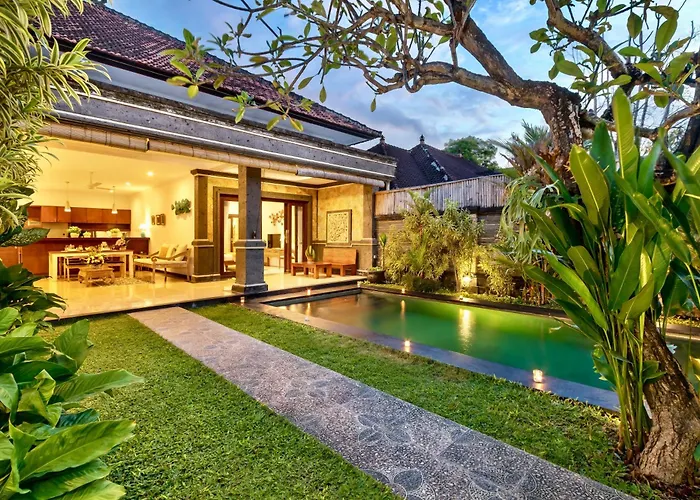 Bens Tunjung Two-bedroom With Private Pool Kuta