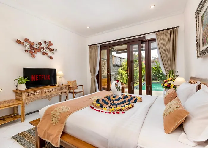 Bens Tunjung Two-bedroom With Private Pool Kuta Villa Seminyak
